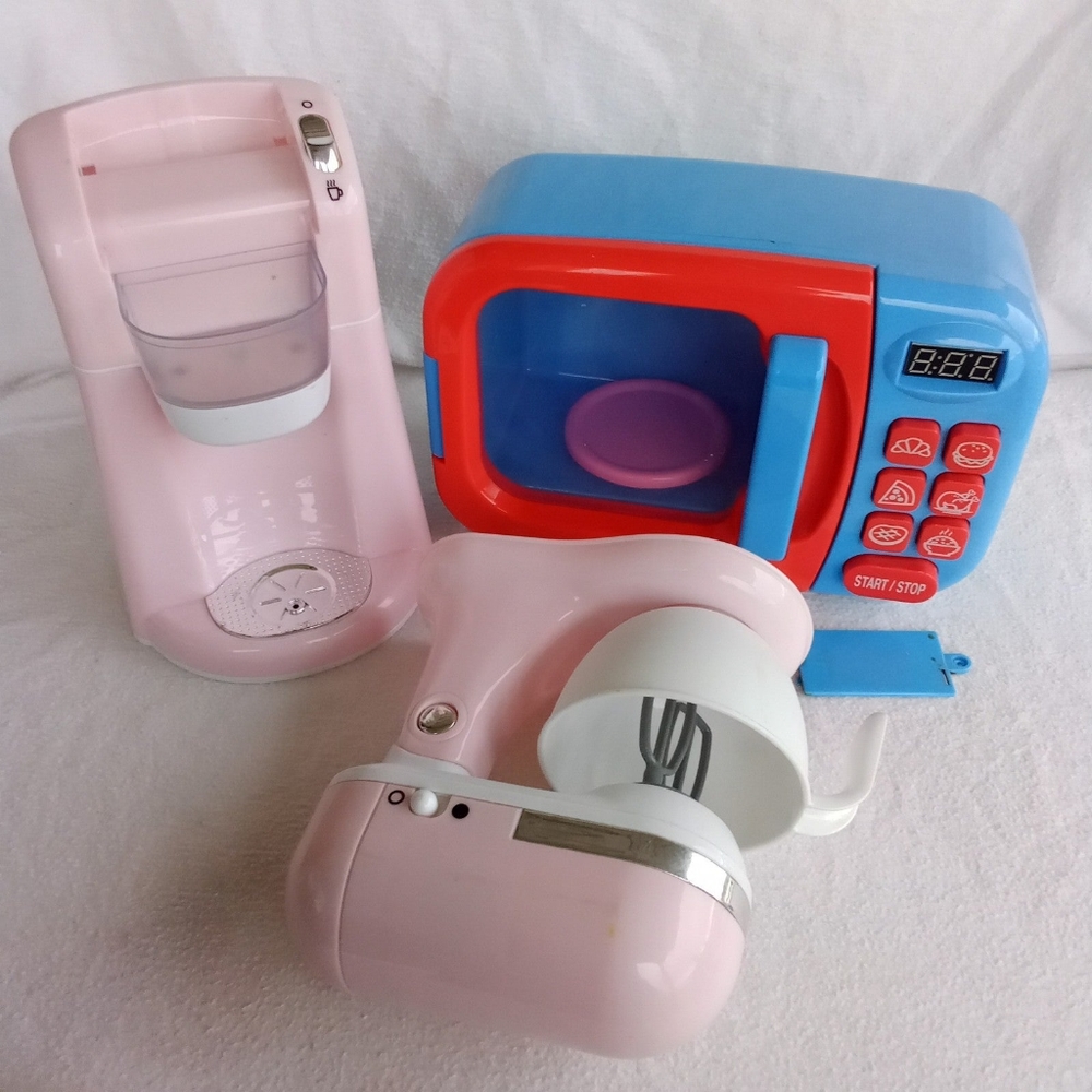 Playgo Toy Kitchen set Coffee maker, microwave and mixer